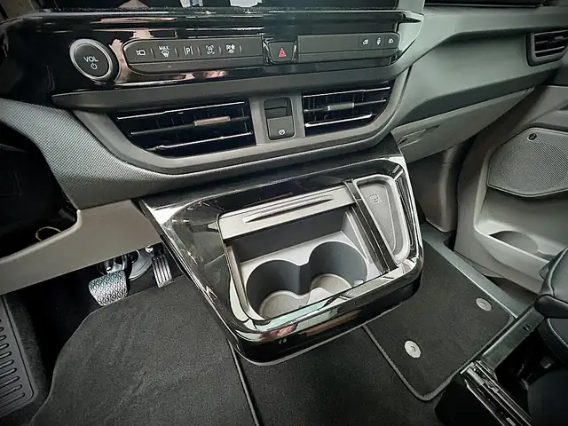 Ford Tourneo Custom Titanium X 2,5L P-HEV 340L1 233PS Aut. - LEASIN... Ansicht 10