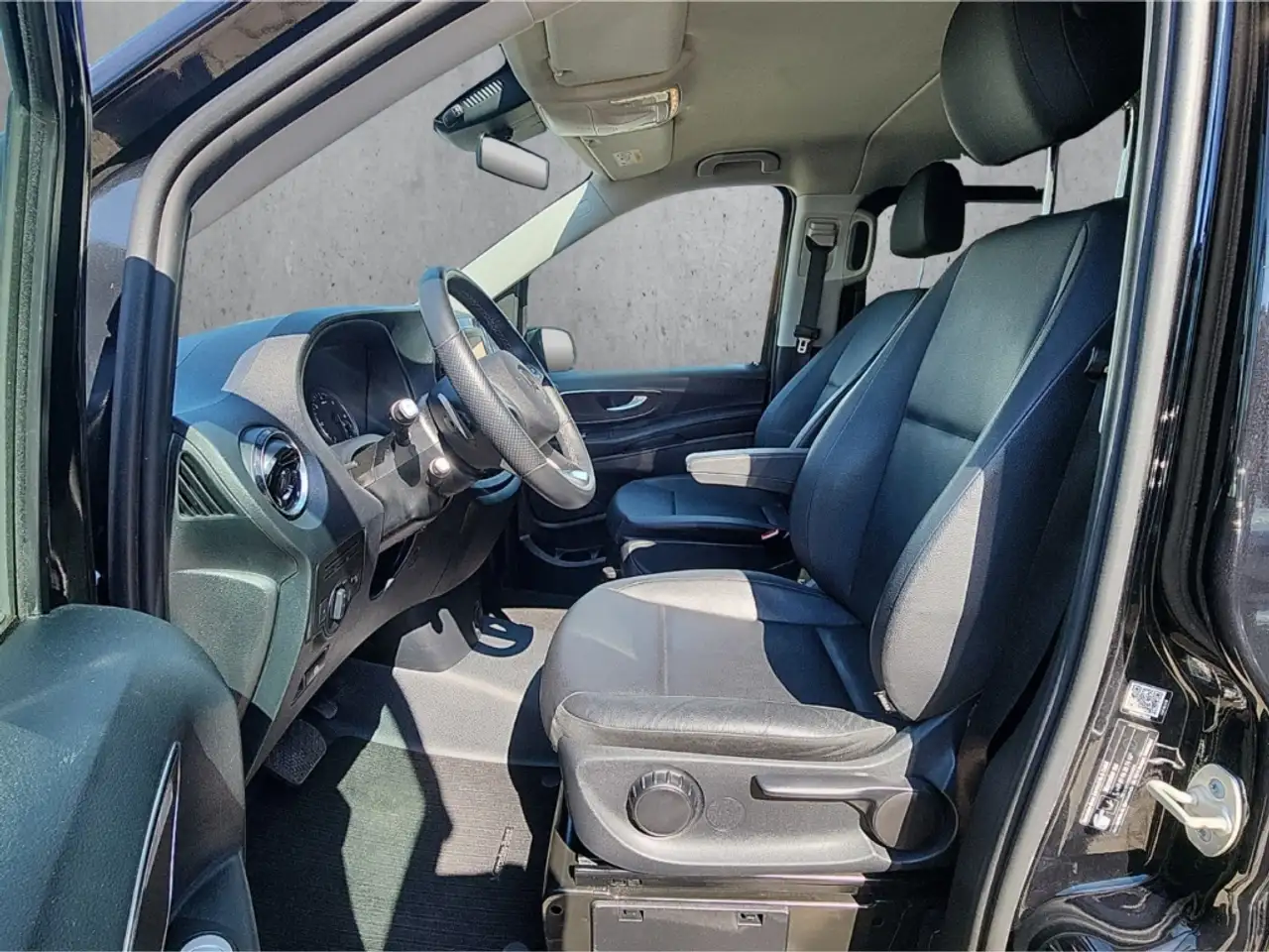 Mercedes-Benz Vito 116 CDI pro extralang Tourer 8 Sitze DAB SHZ 8