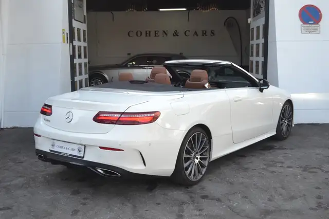 Mercedes-Benz E view 9
