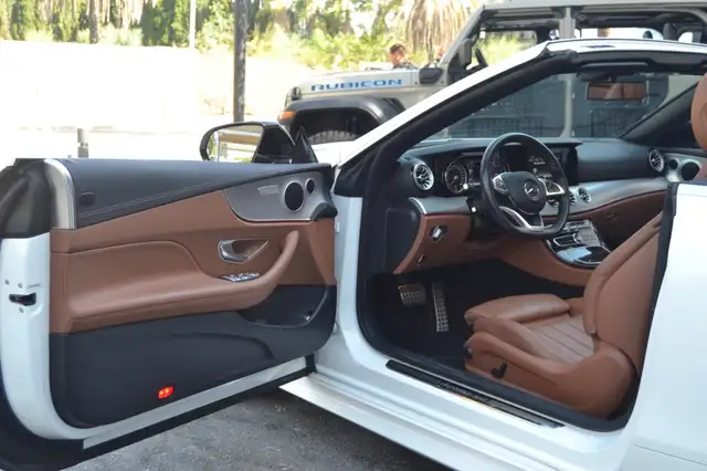 Mercedes-Benz E view 14