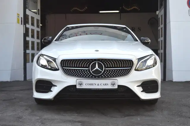 Mercedes-Benz E view 4