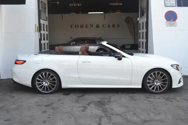 Mercedes-Benz E view 6
