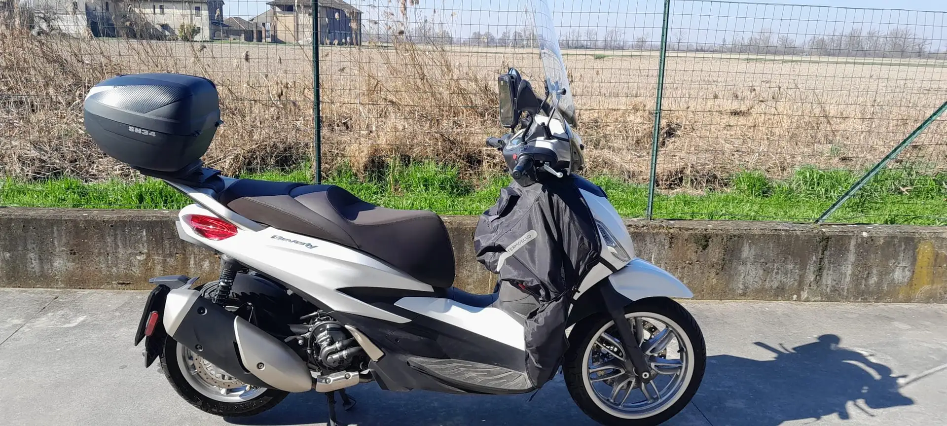 Piaggio Beverly 300 Bianco - 2
