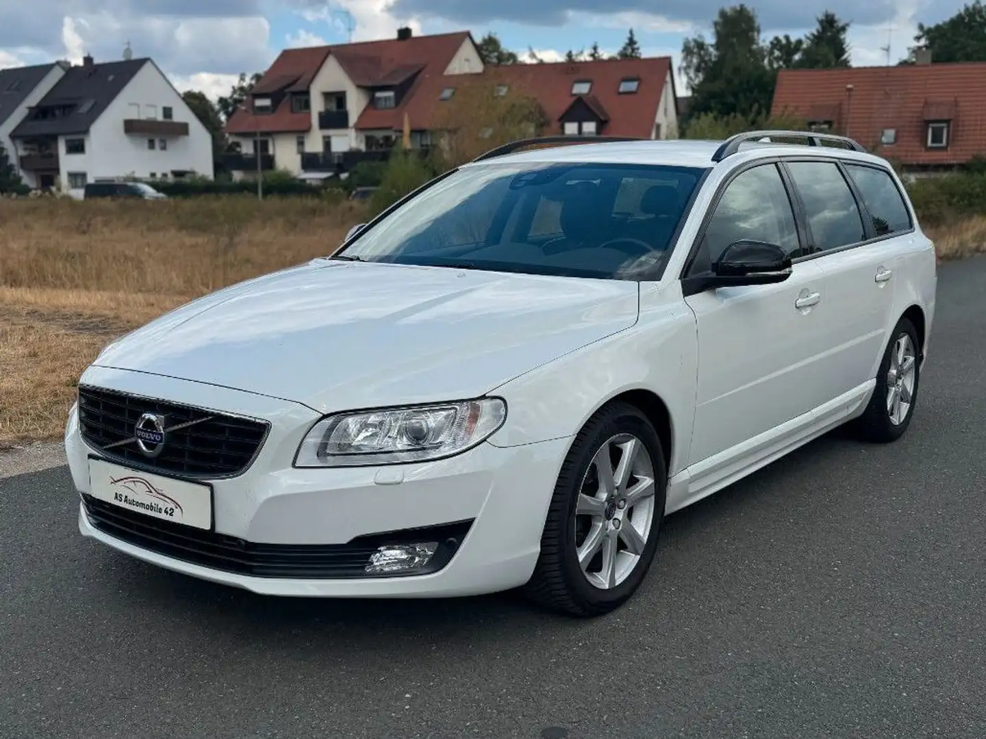 Volvo V70 Kombi Linje Svart *NAV*PDC*AHK*TEMP* Bianco - 2