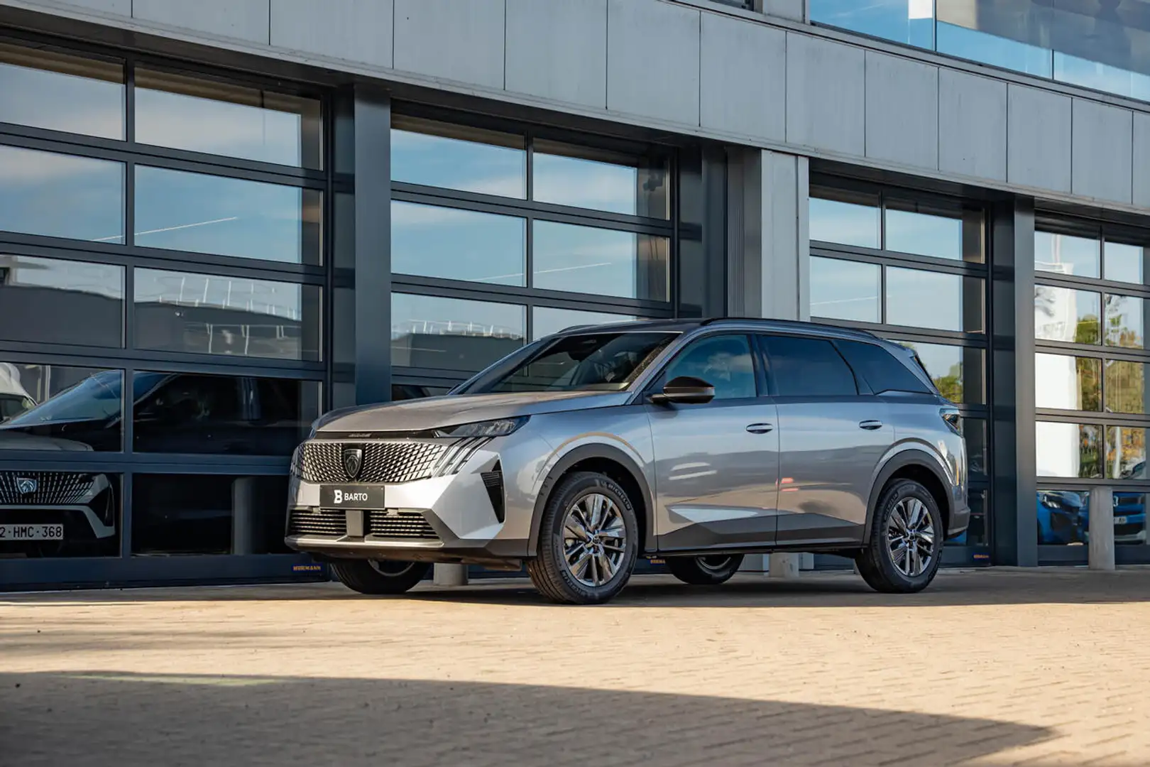 Peugeot 5008 Allure | MHEV 145 PK | AT | 7-zit | Grote Navi ... Szürke - 2