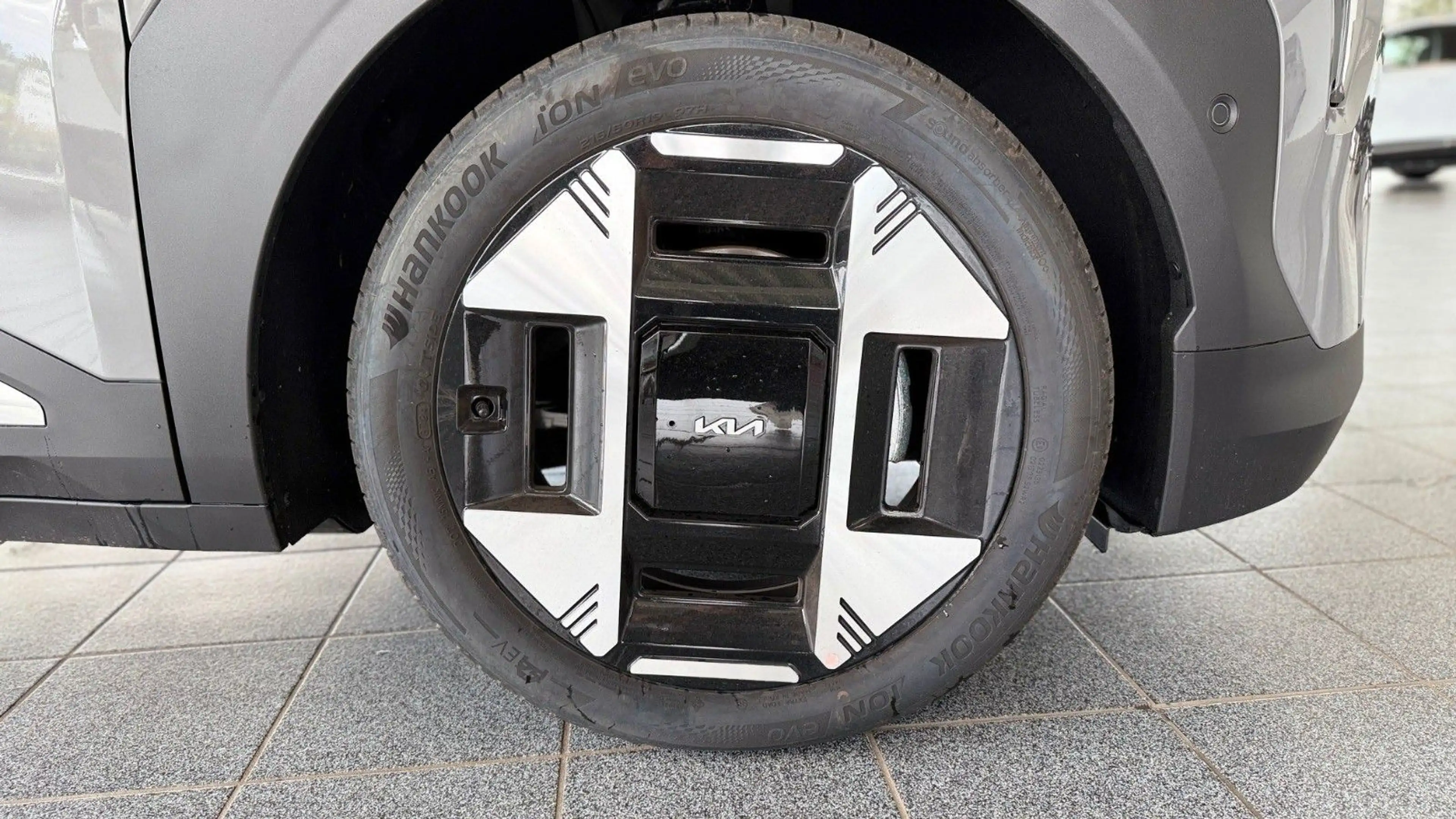 Kia EV3 58,3 kWh 150 kW Earth Frontantrieb — photo 13