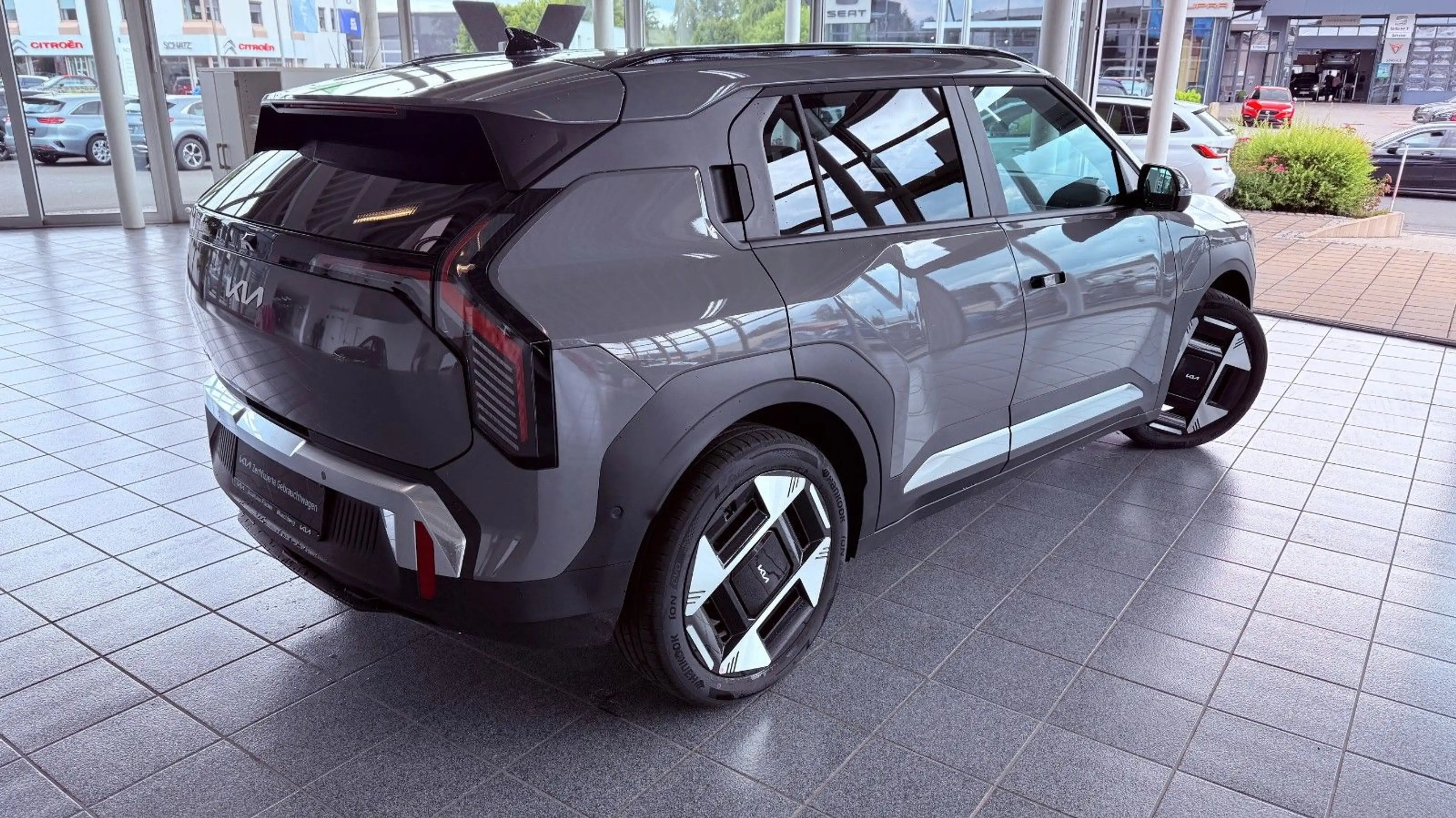 Kia EV3 58,3 kWh 150 kW Earth Frontantrieb — photo 4