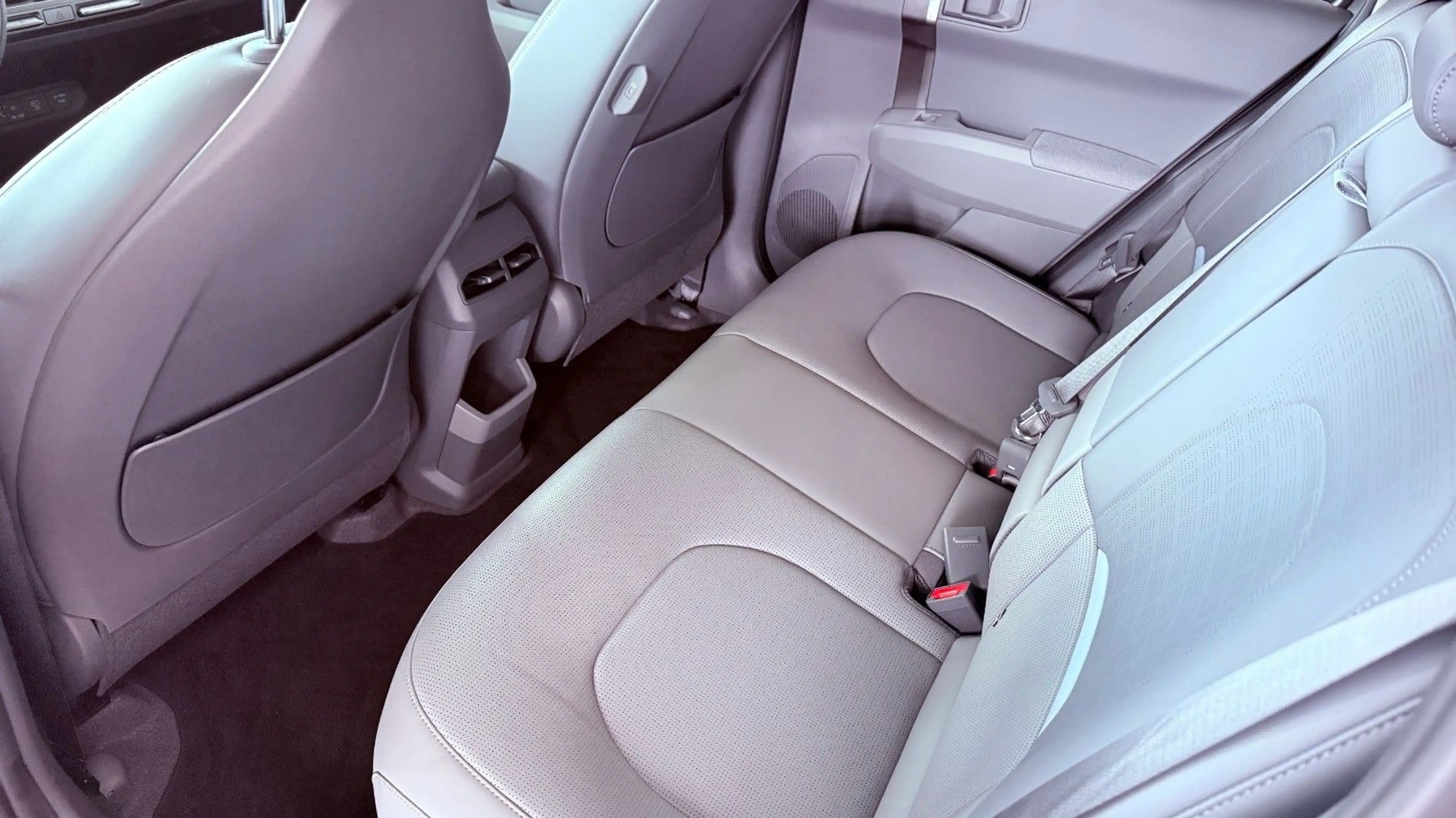 Kia EV3 58,3 kWh 150 kW Earth Frontantrieb — photo 10