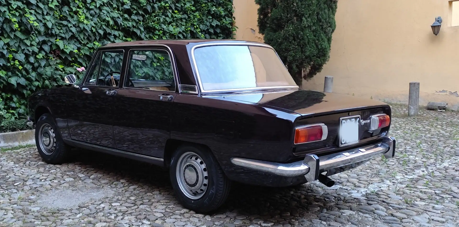 Alfa Romeo 2000 1750 berlina - 2