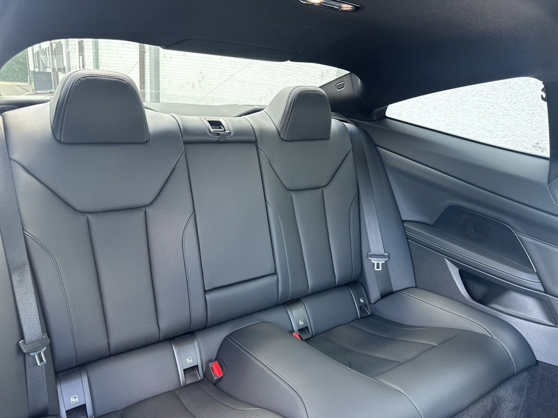 BMW 430 i Coupé — photo 10