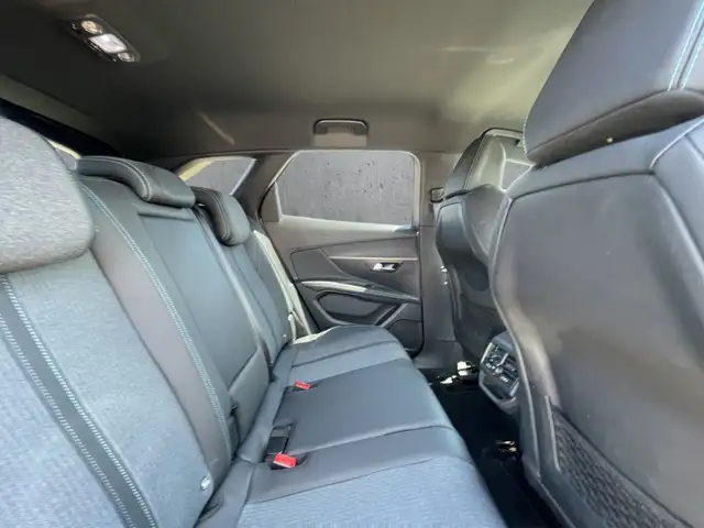 Peugeot 3008 view 14