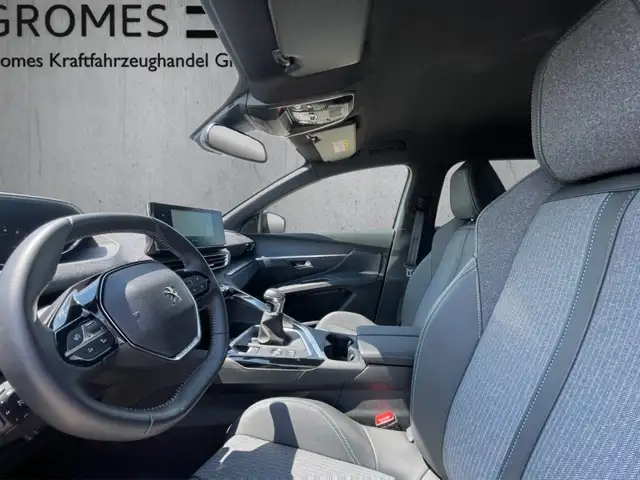 Peugeot 3008 view 9