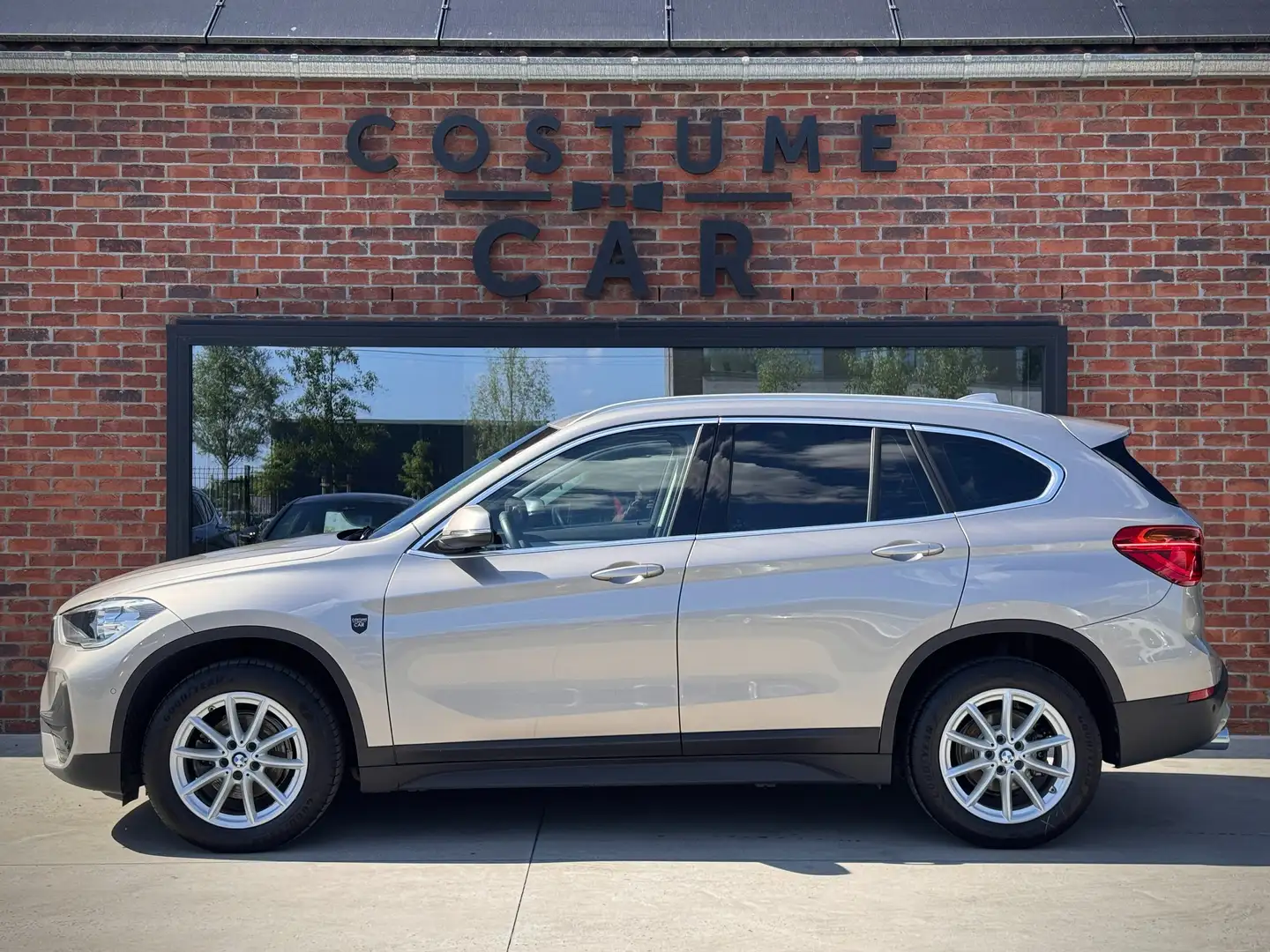 BMW X1 Affichage tête haute - Caméra - GPS Grigio - 2