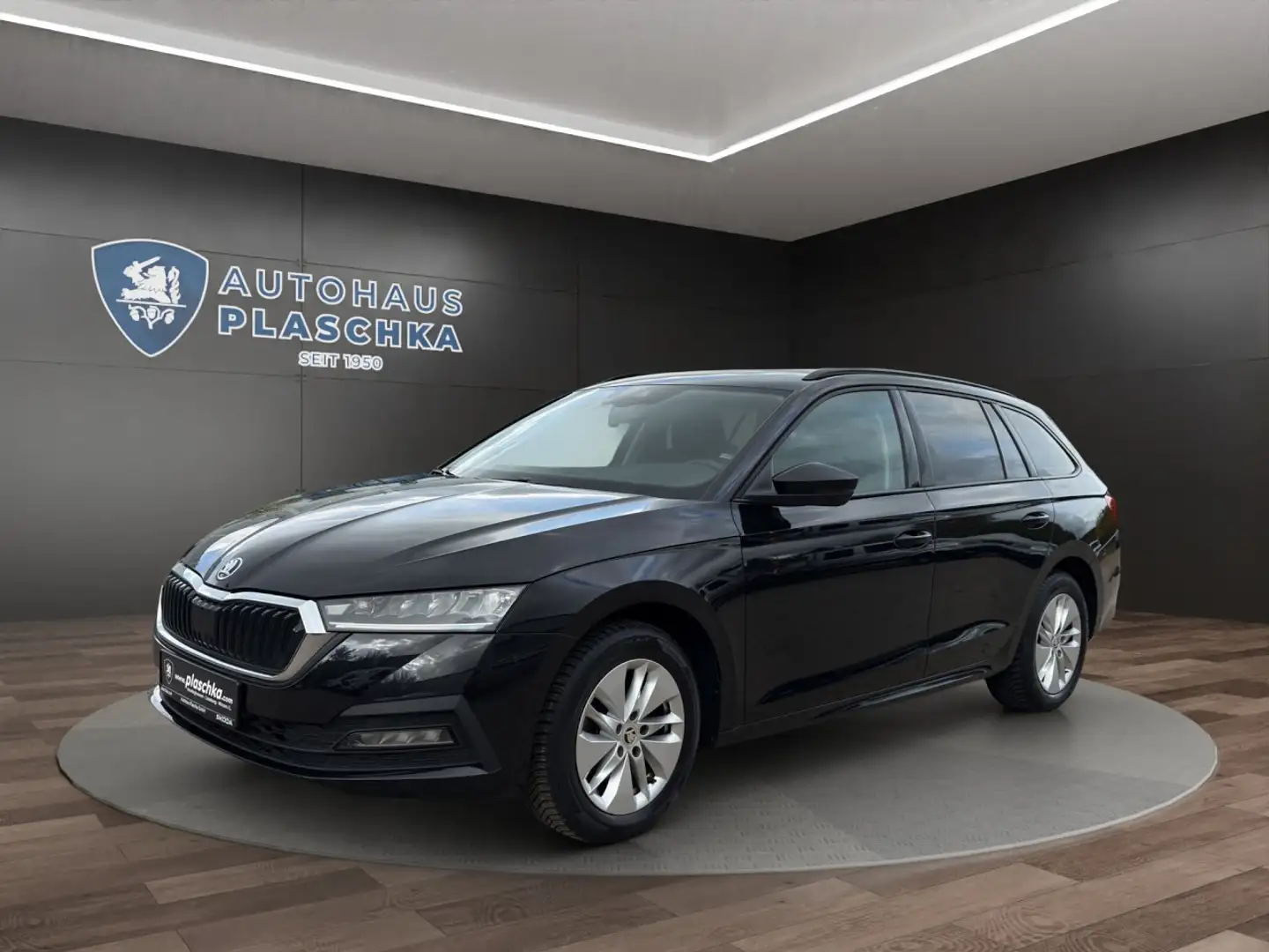 Skoda Octavia C. 2.0 TDI DSG Ambition NAVI+LED+SPURASS Klima Schwarz - 1