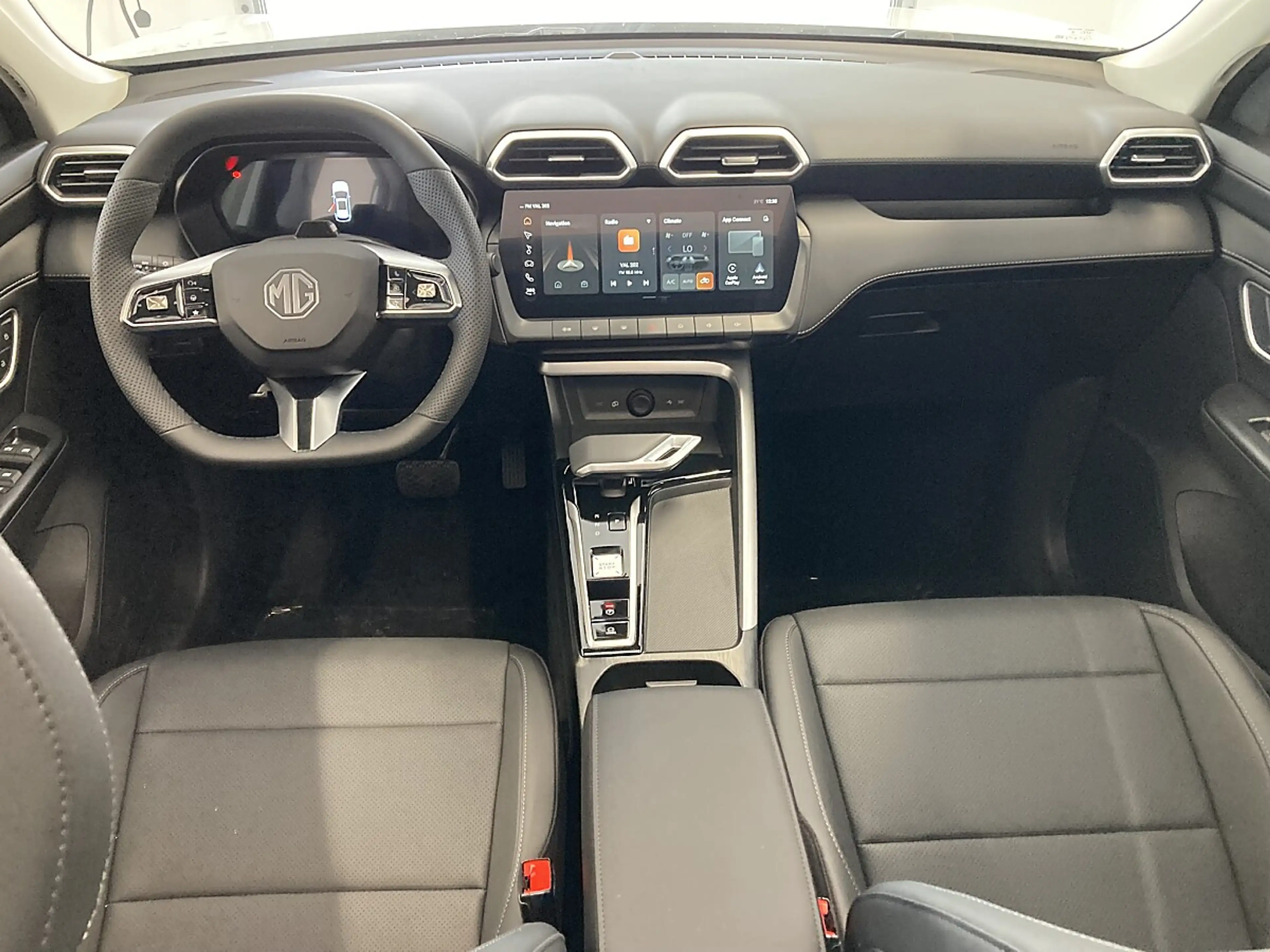 MG ZS HEV Luxury-Ausstattung Schiebedach — photo 6