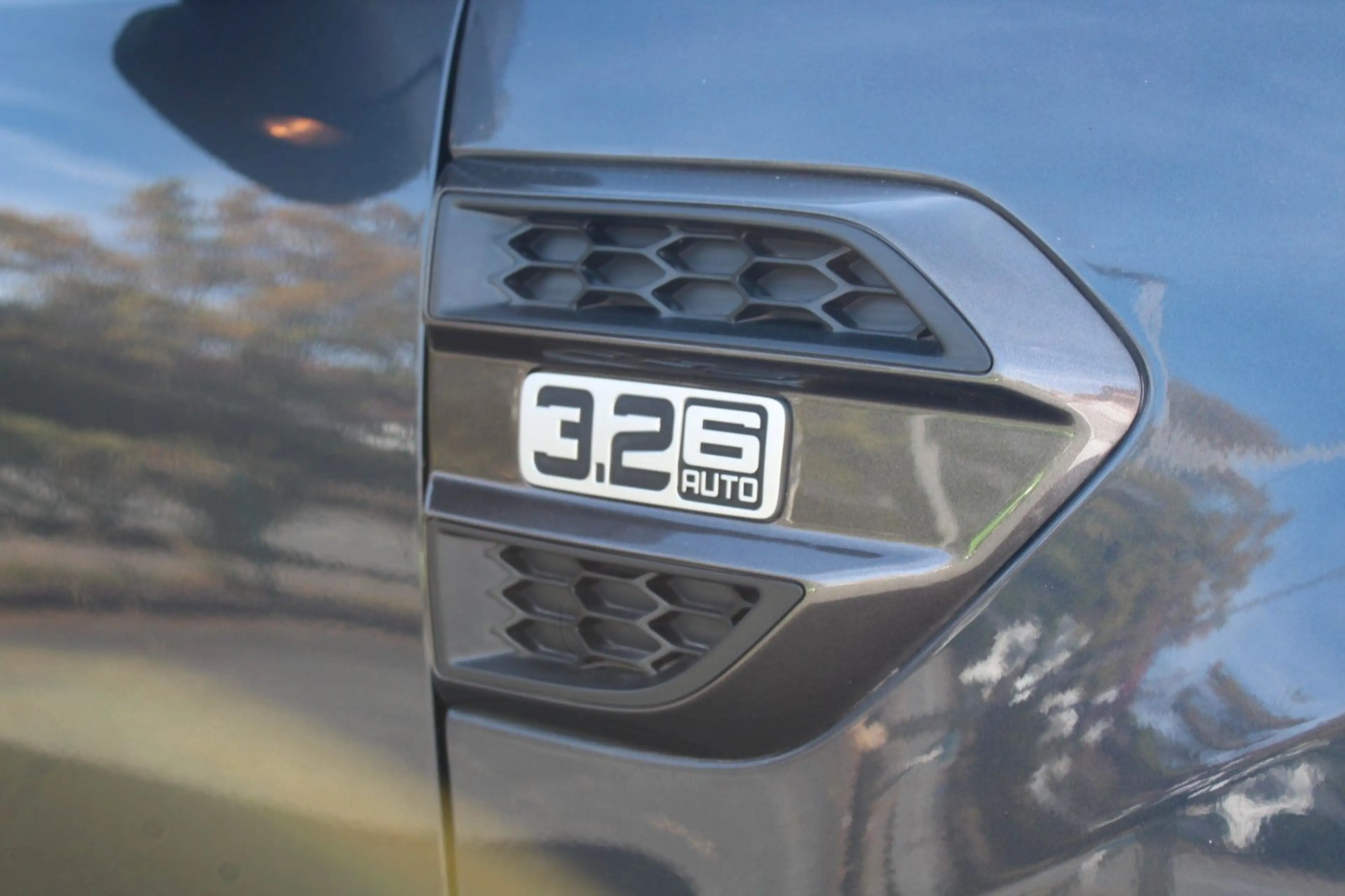 Ford Ranger Wildtrak Doppelkabine 4x4 Scheckheft gepf — photo 5