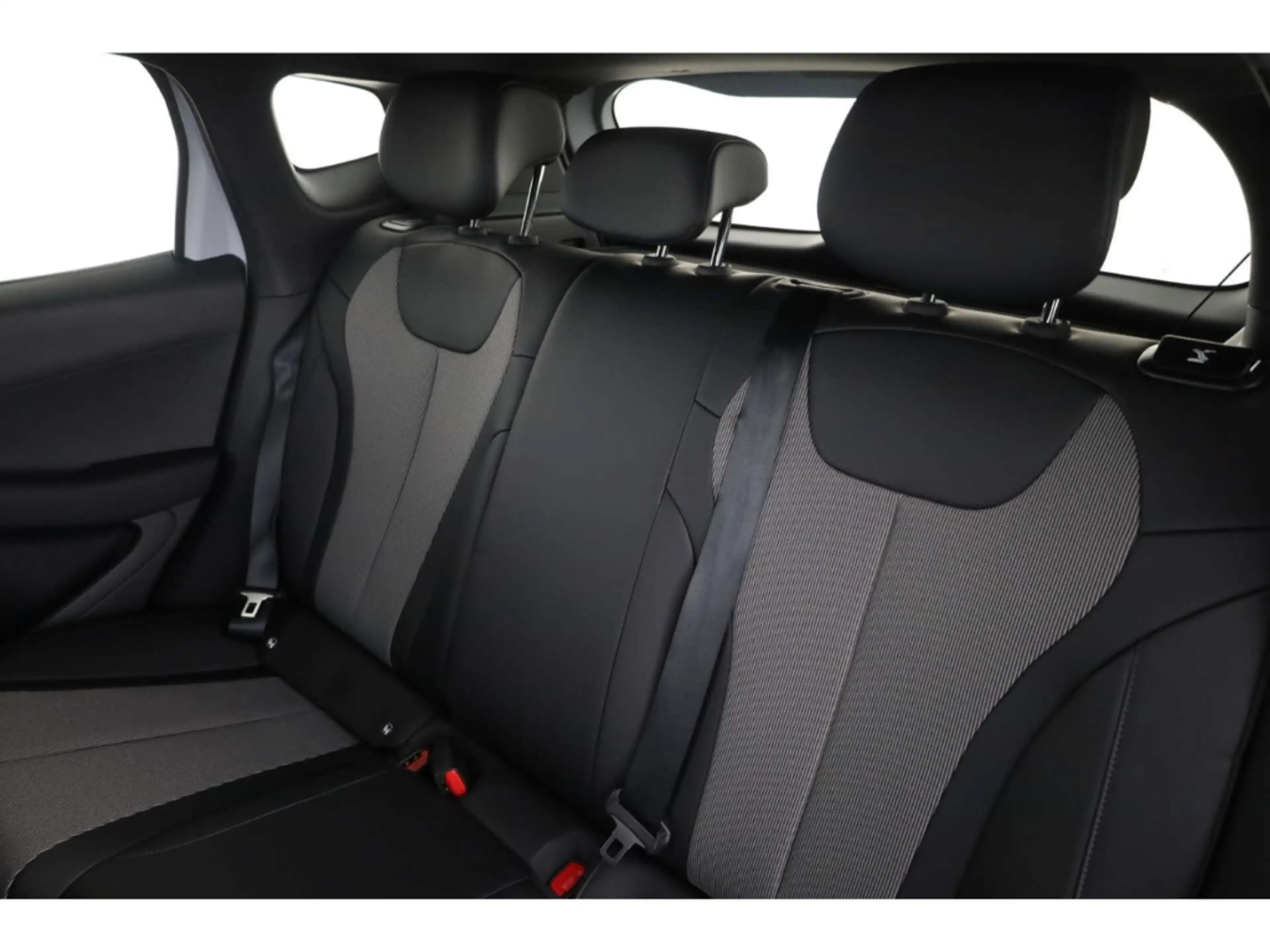 BYD Dolphin G DM-i Comfort LP: 34.240,- /W-Head-up Display — photo 11