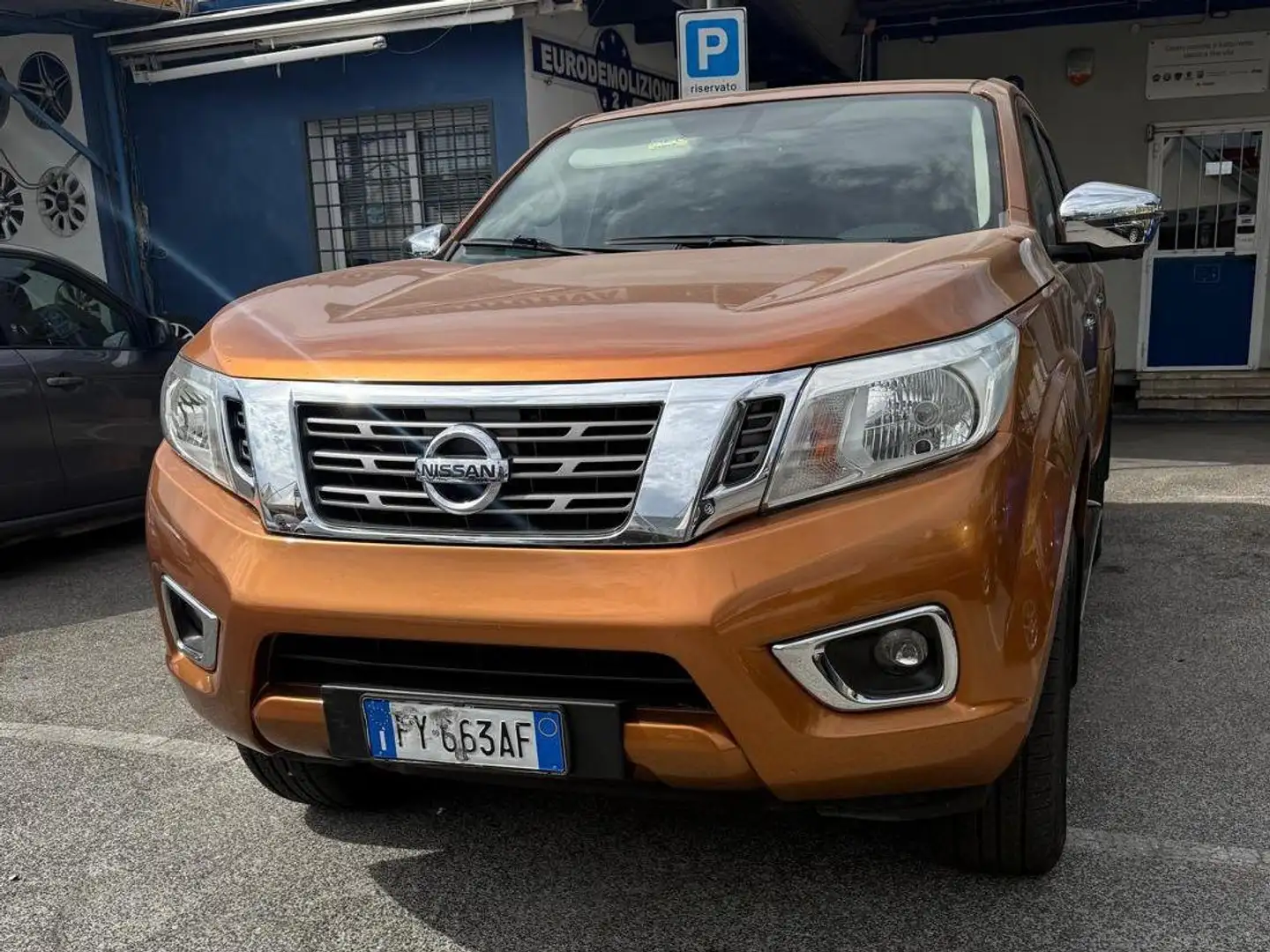 Nissan Navara Navara 2.3 dci d.cab N-Connecta 4wd 163cv my18 Arancione - 1
