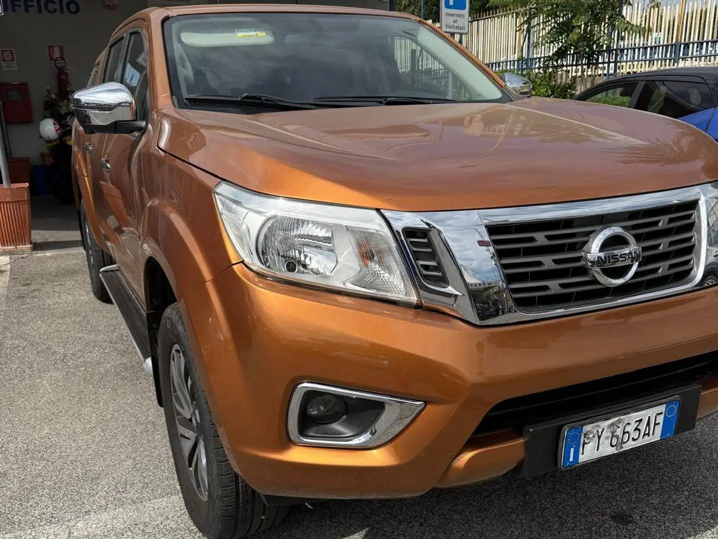 Nissan Navara Navara 2.3 dci d.cab N-Connecta 4wd 163cv my18 Arancione - 2