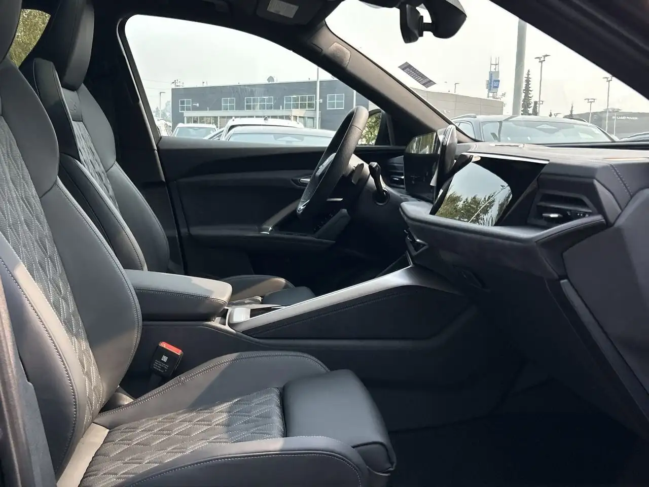 Audi SQ5 снимка Audi SQ5