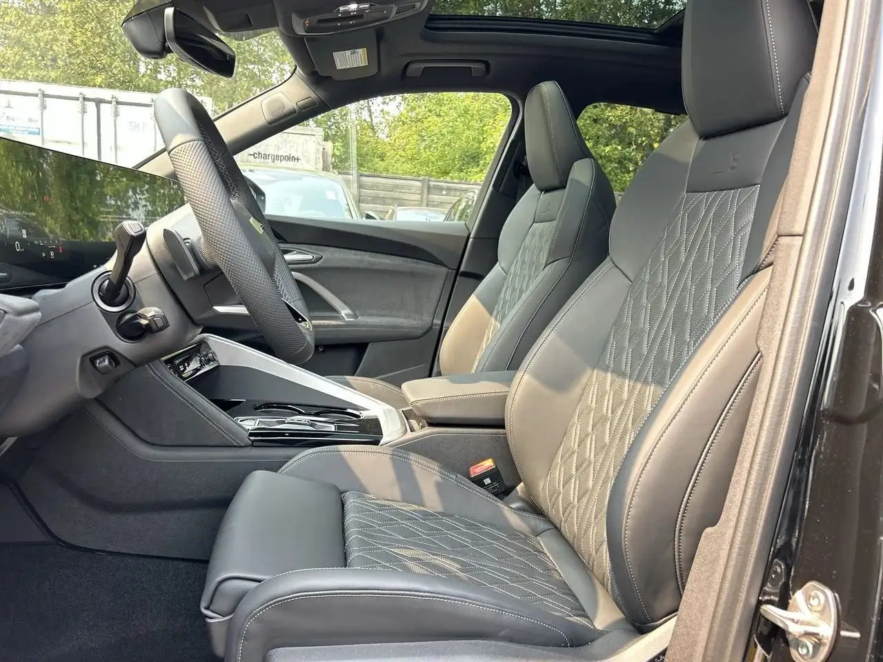 Audi SQ5 снимка Audi SQ5