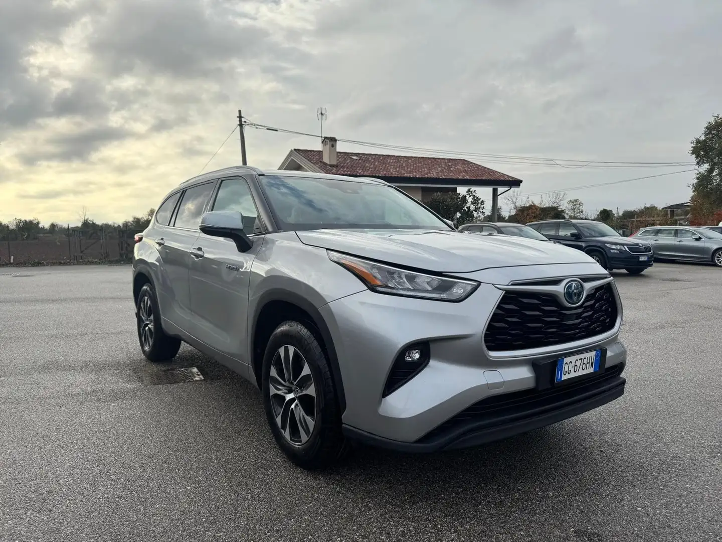 Toyota Highlander 2.5h Trend e-cvt 7 POSTI - GG676HW Bianco - 2