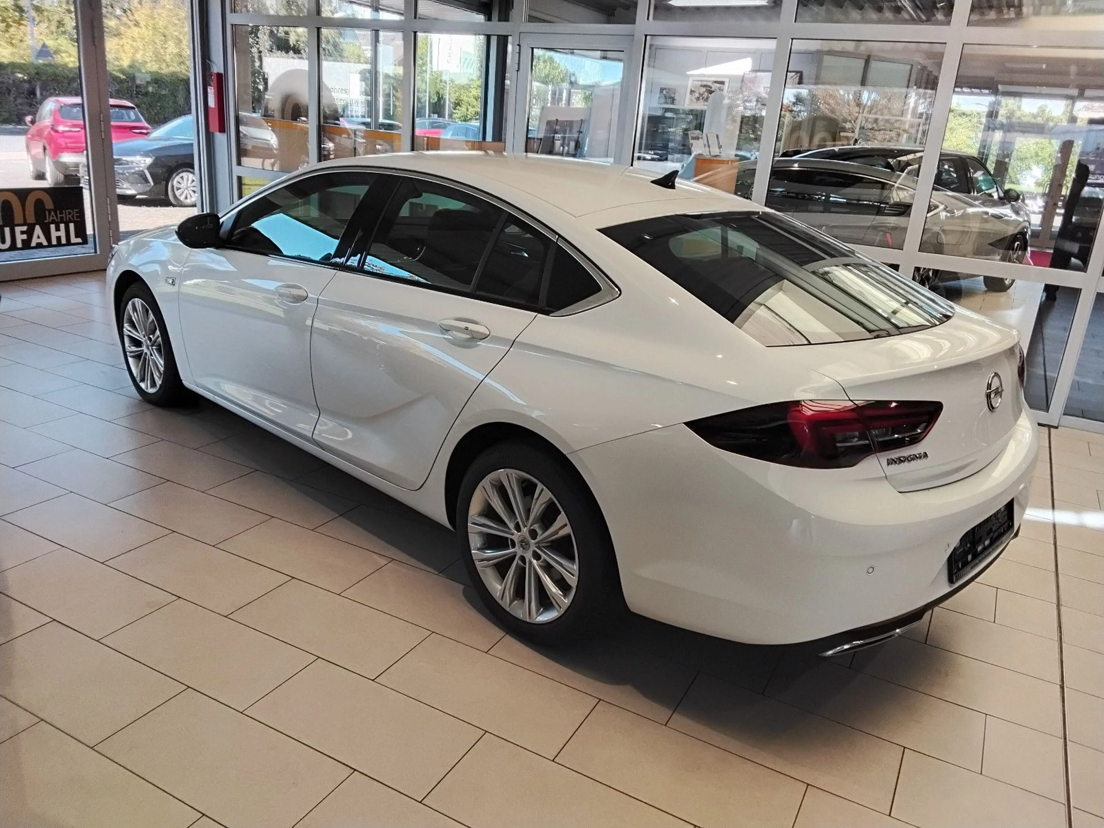 Opel Insignia top Ausstattung, sehr gepflegt — photo 3