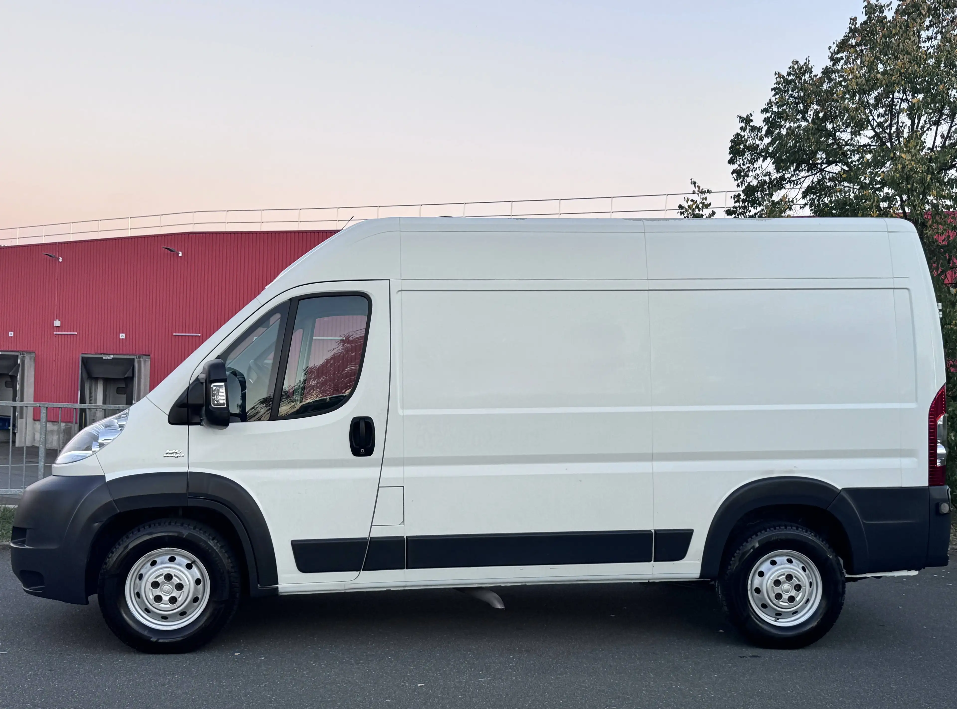 Fiat Ducato 2,3 Maxi Hochr.-Kasten 35 130*KLIMA*AHK* — photo 4