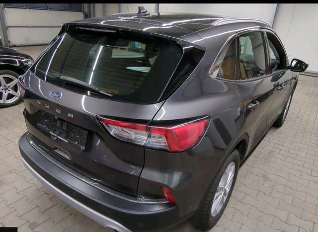 Ford Kuga Titanium/HeadUp/Keyless/Kam/LED/11950Nett