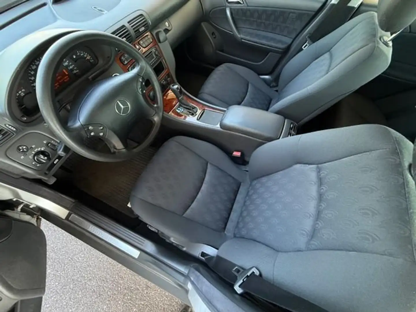 Mercedes-Benz C 200 C 200 Classic c/clima semiauto Argento - 2