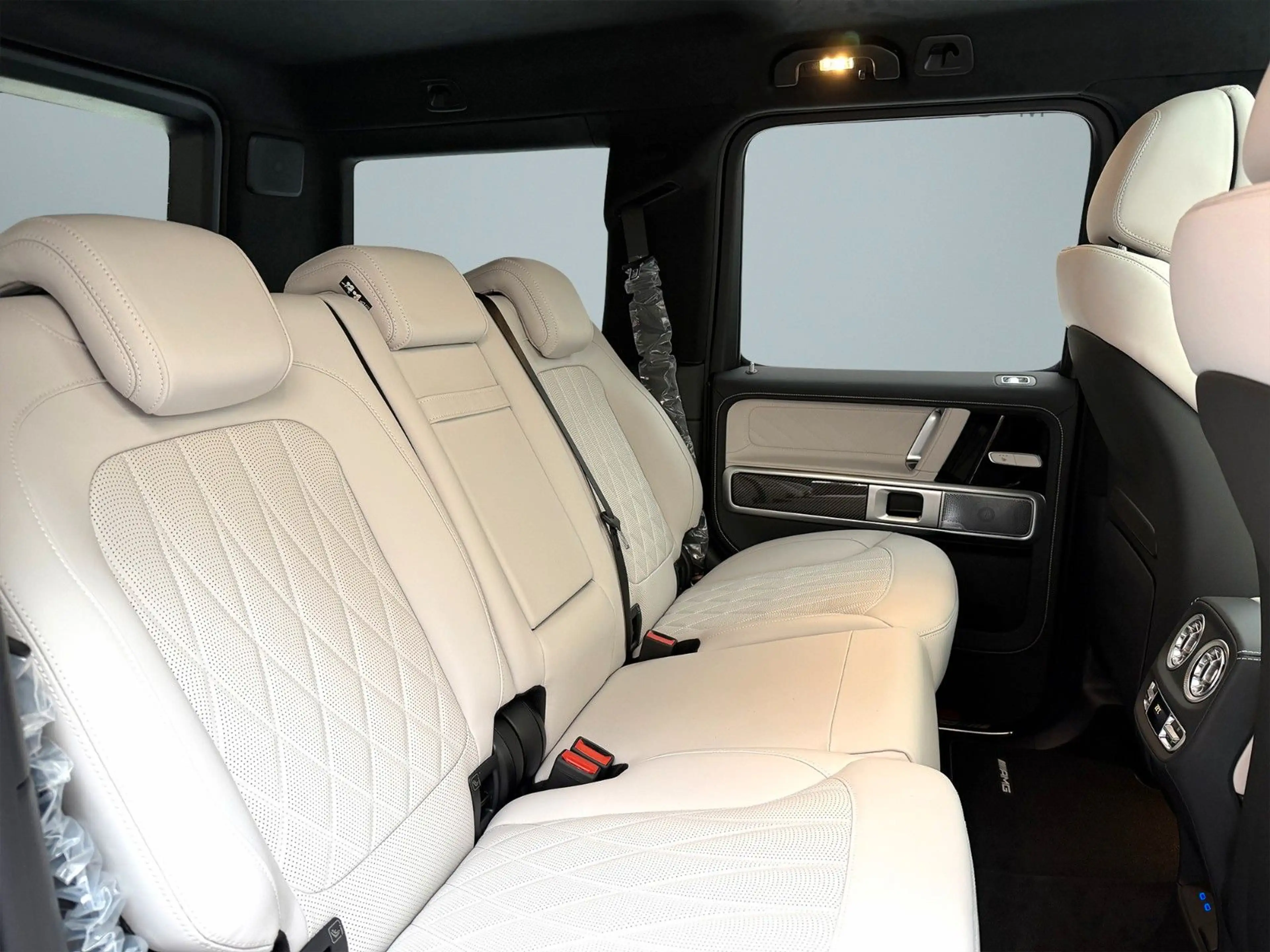 Mercedes-Benz G 63 AMG G63 AMG MY27 Dark Chrome Superior Line Burmester — photo 12