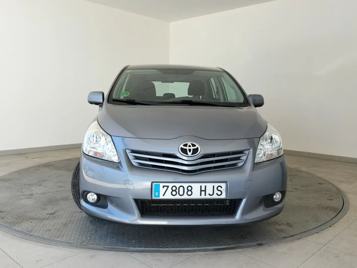 Toyota Verso 1.6 Active 130 5pl. Gris - 2