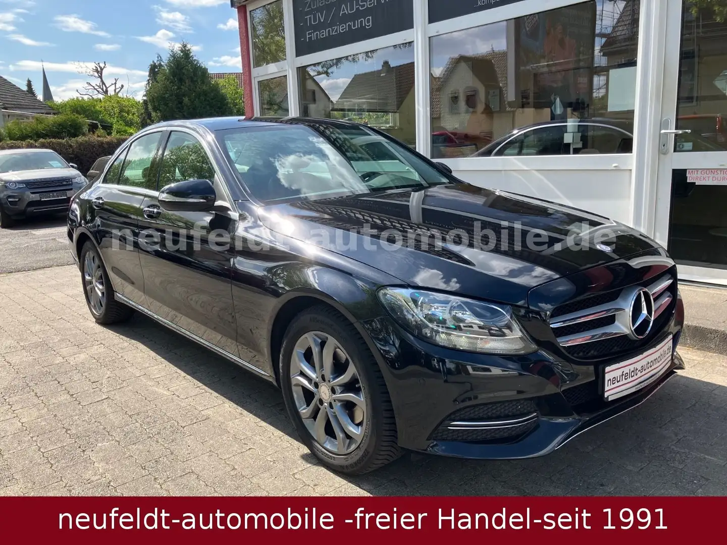 Mercedes-Benz C 200 CGI Avantgarde Schwarz - 2