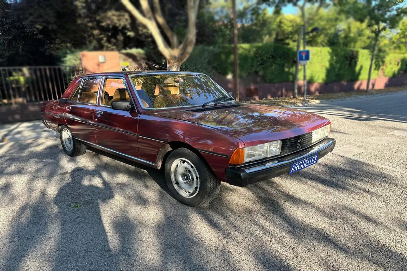 Peugeot 604 STI 2.7 V6 Coleccion Fialová - 2
