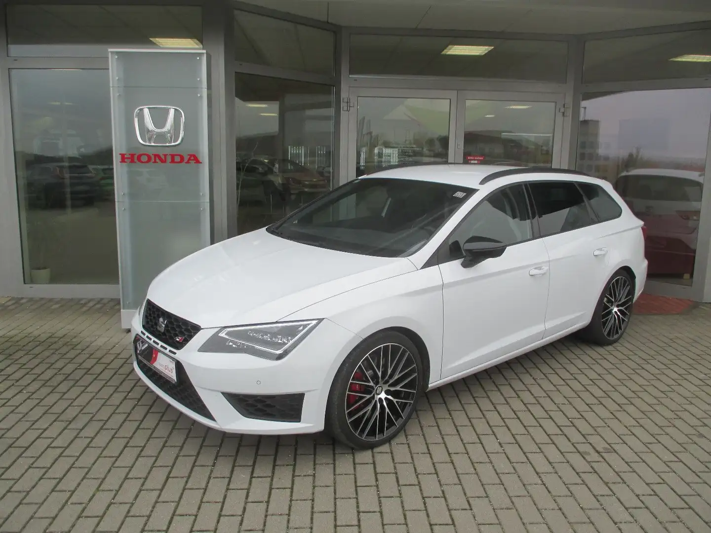 SEAT Leon ST Cupra 290"Navigation" Wit - 1
