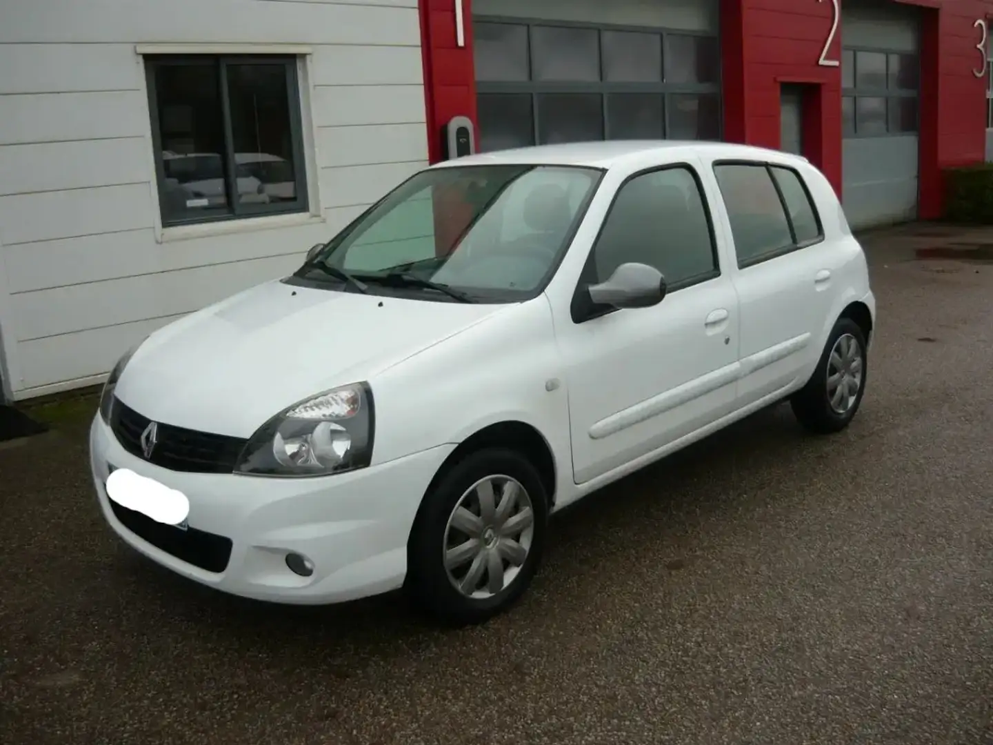 Renault Clio 2 75ch 1.2 16V Blanc - 2