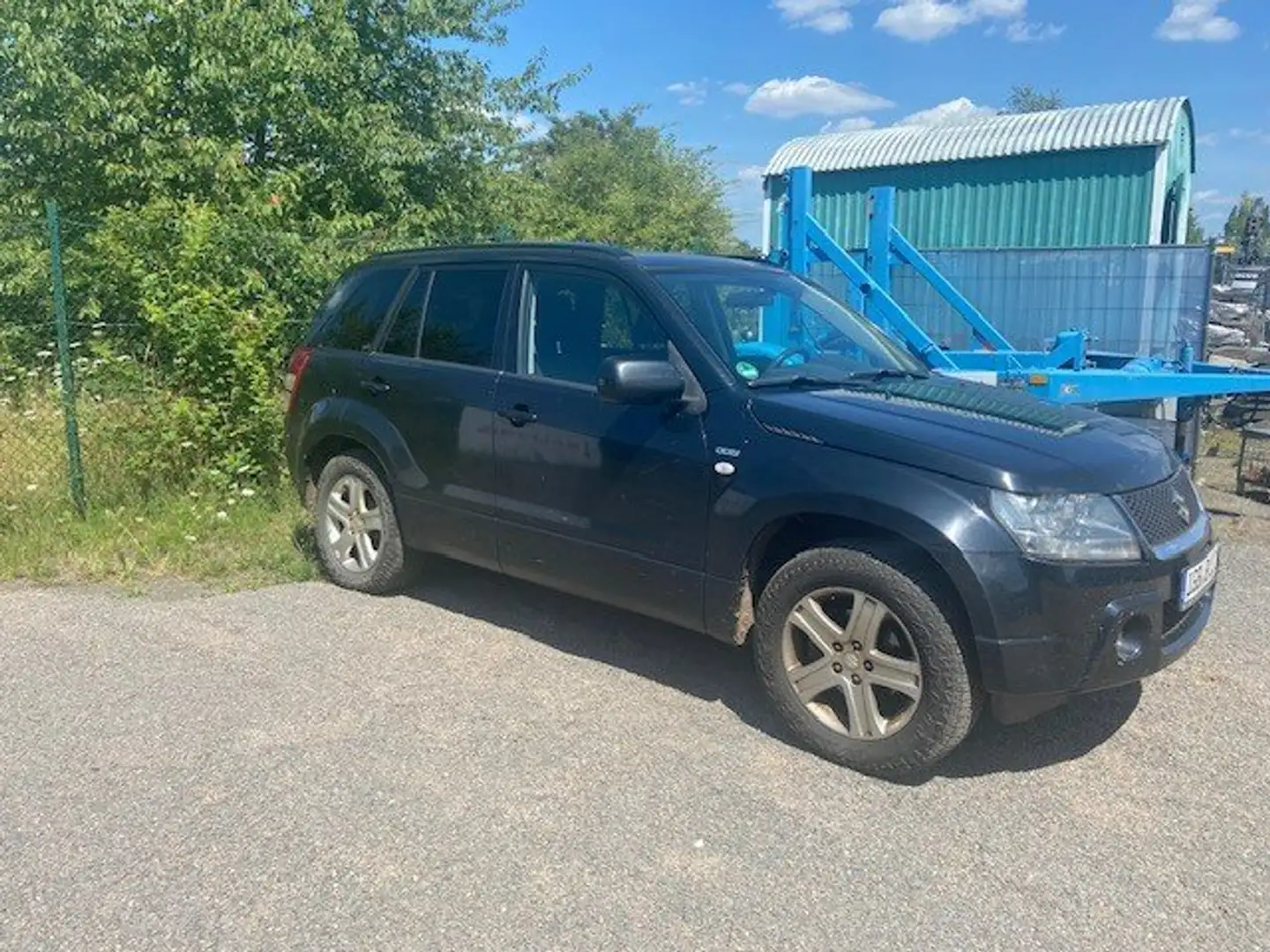 Suzuki Grand Vitara 1.9 DDiS Club DPF Чёрный - 1