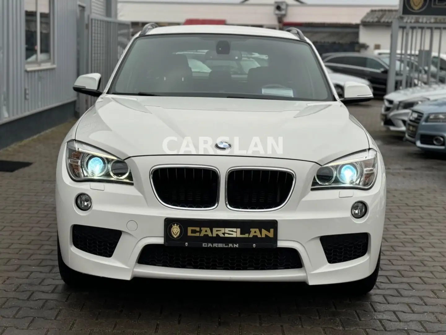 BMW X1 18 d xDrive M PAKET+2.HAND+LED+ALCNTR+SHZ+PDC Weiß - 2