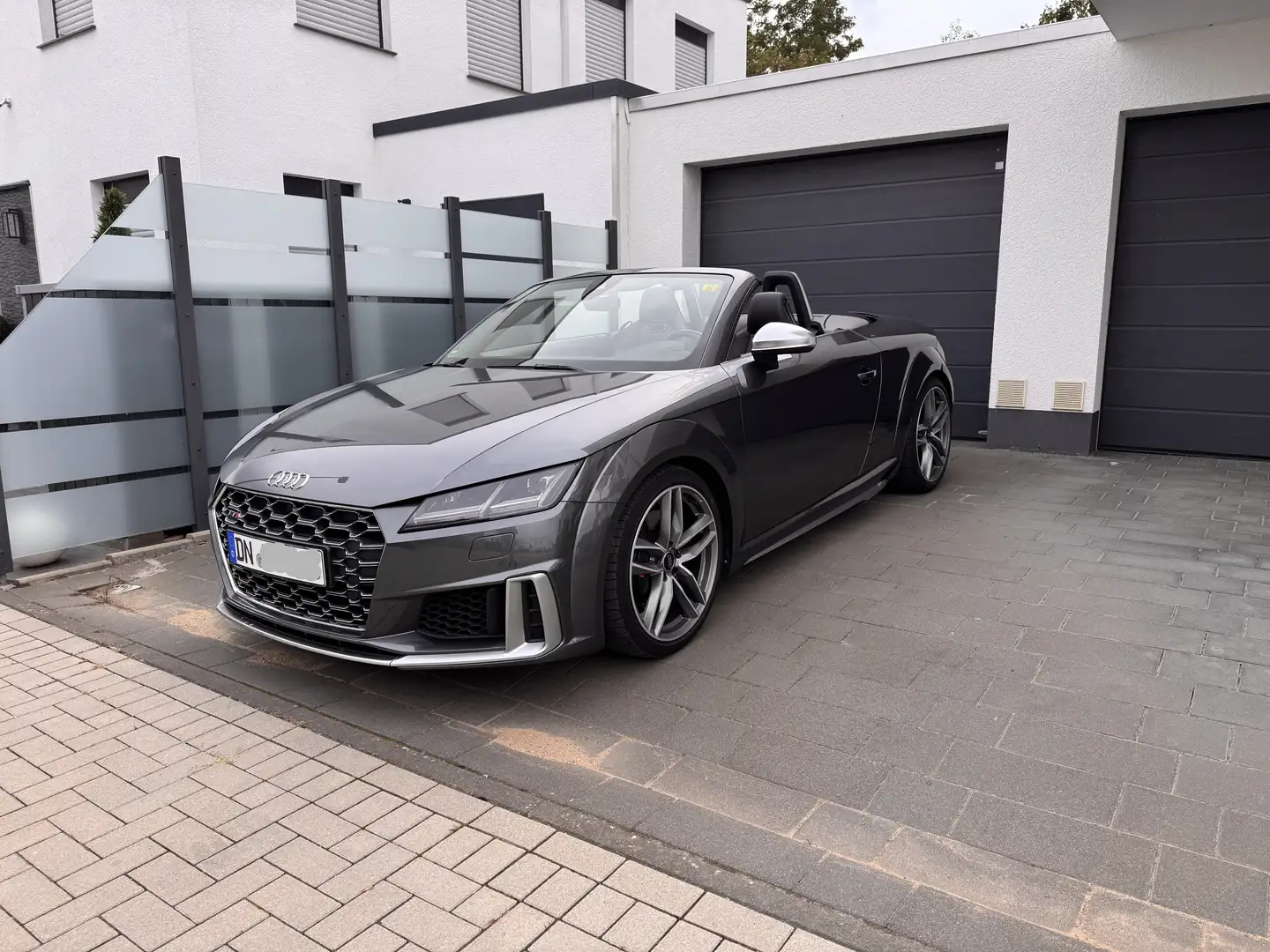 Audi TTS Roadster TFSI quattro S tronic, LED, Keyless, B&O - 1