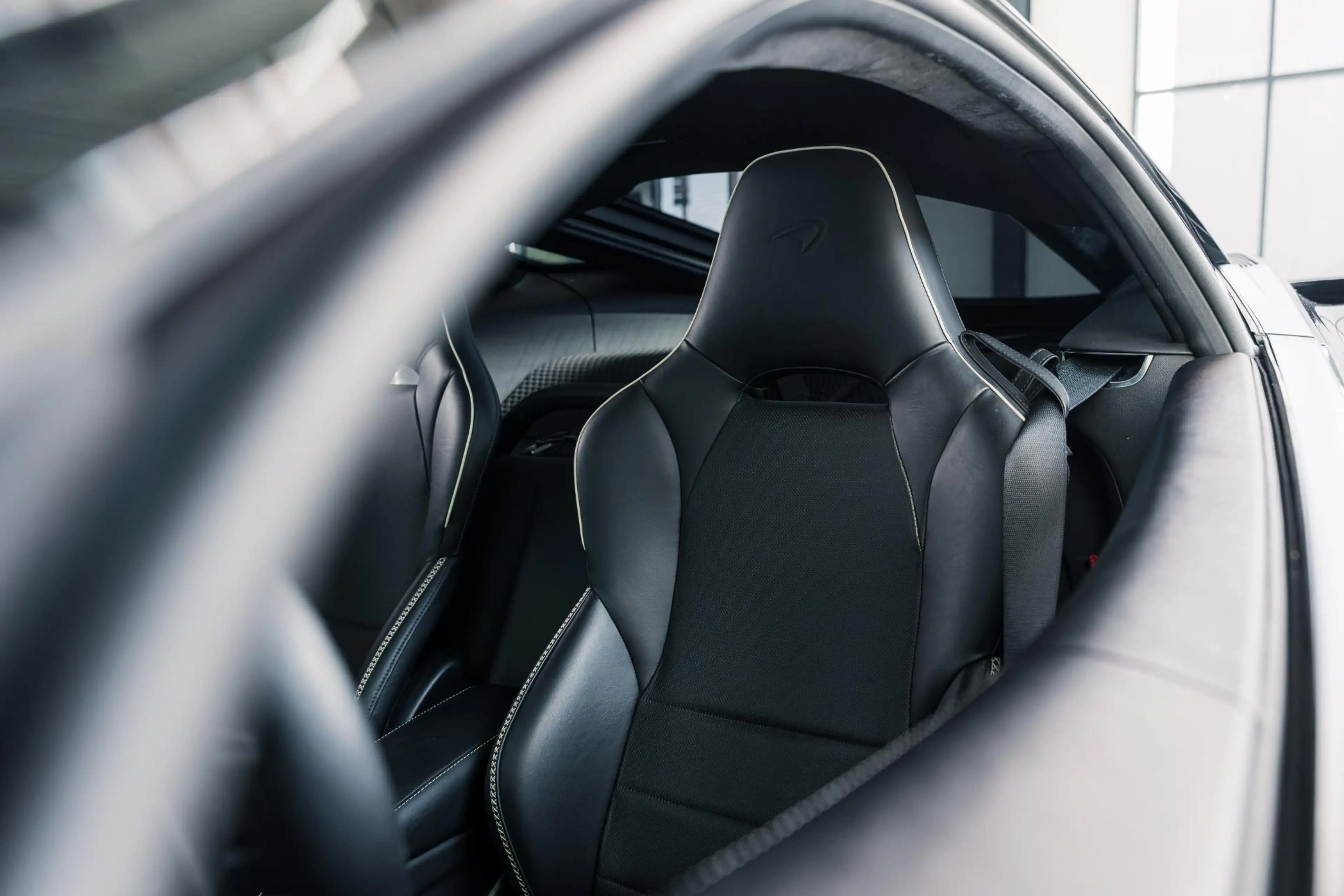 McLaren GT 4.0 V8 l B&W Audio l Pano | Ceramic | Carbon l Lif — photo 39