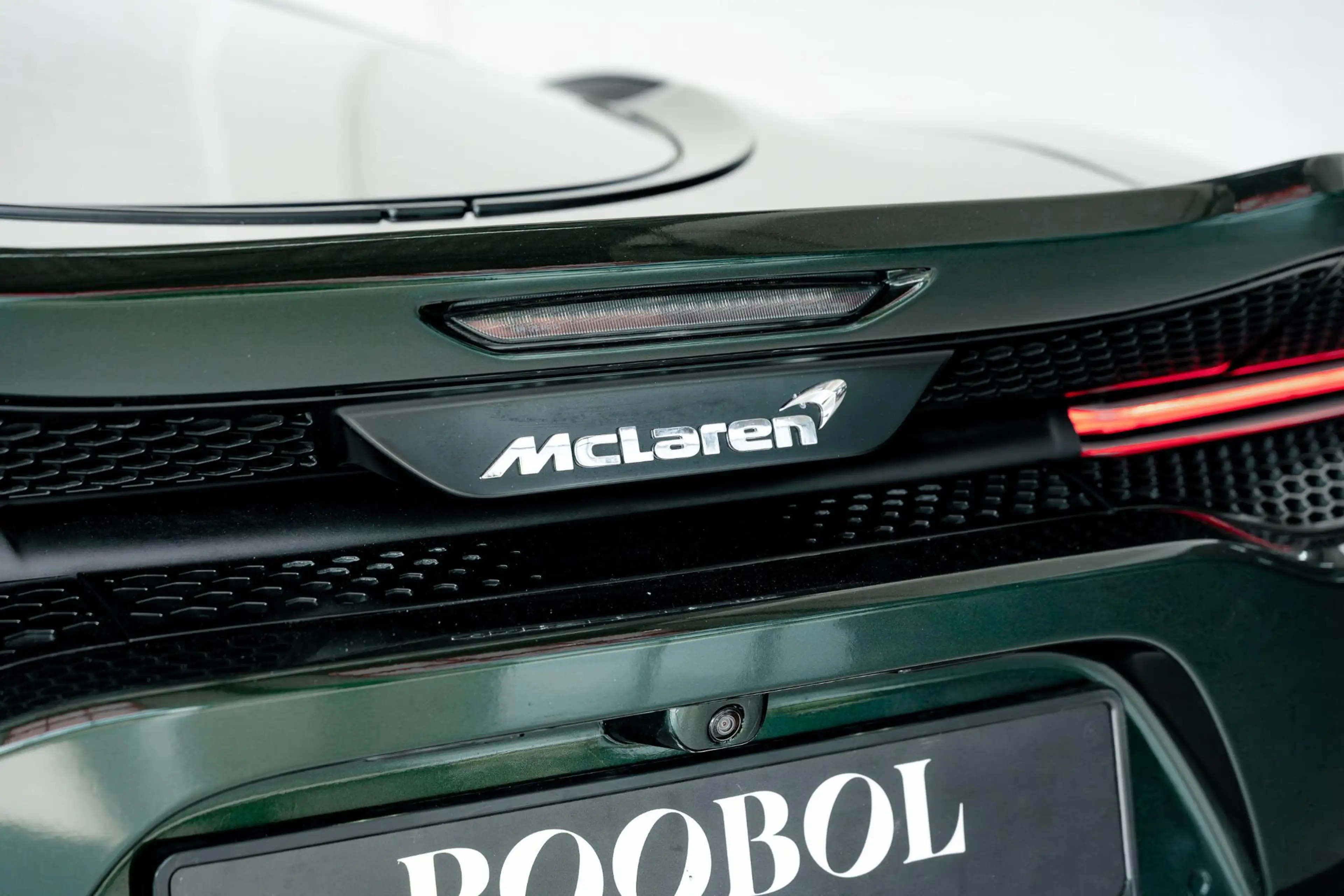 McLaren GT 4.0 V8 l B&W Audio l Pano | Ceramic | Carbon l Lif — photo 17