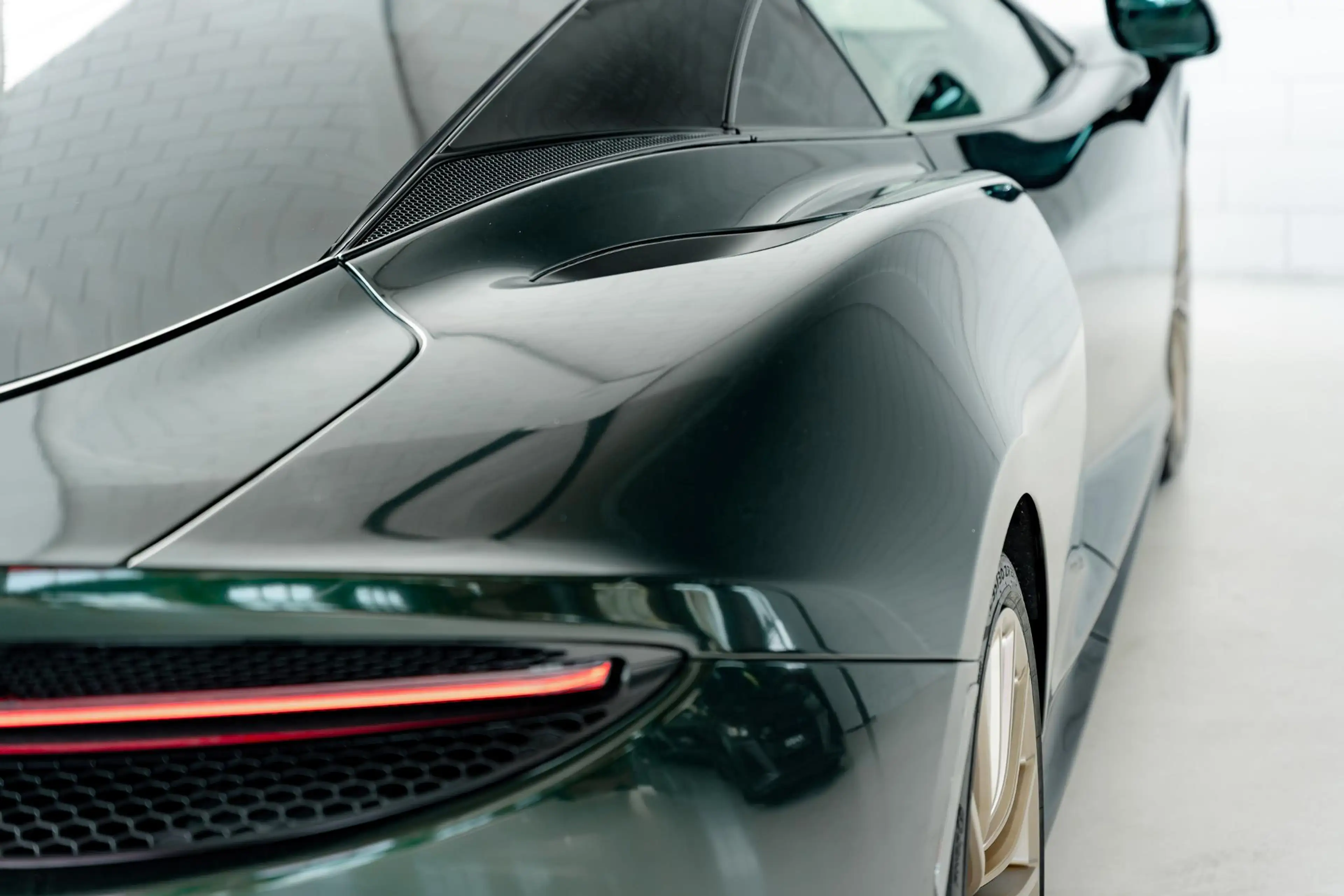 McLaren GT 4.0 V8 l B&W Audio l Pano | Ceramic | Carbon l Lif — photo 13