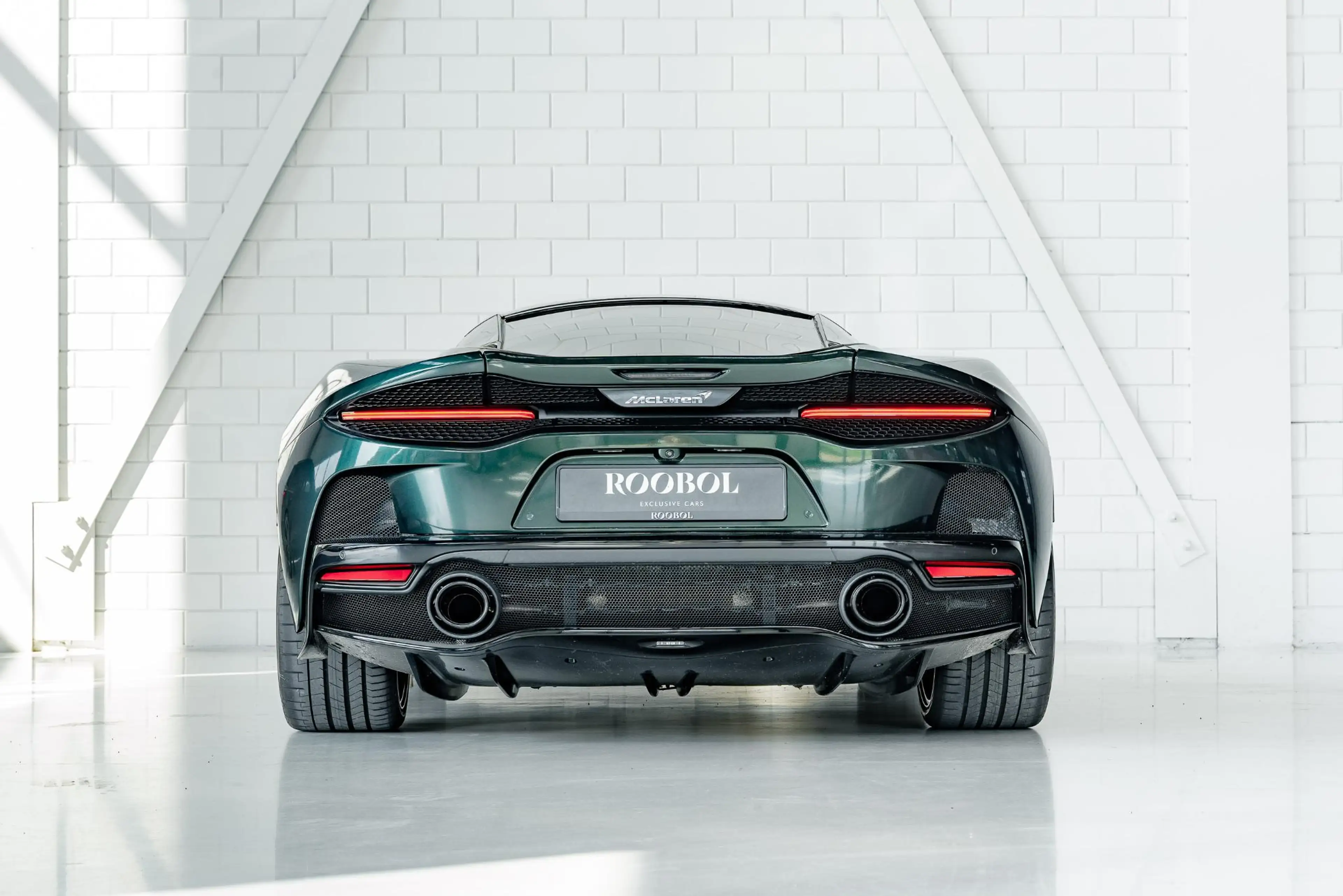 McLaren GT 4.0 V8 l B&W Audio l Pano | Ceramic | Carbon l Lif — photo 12