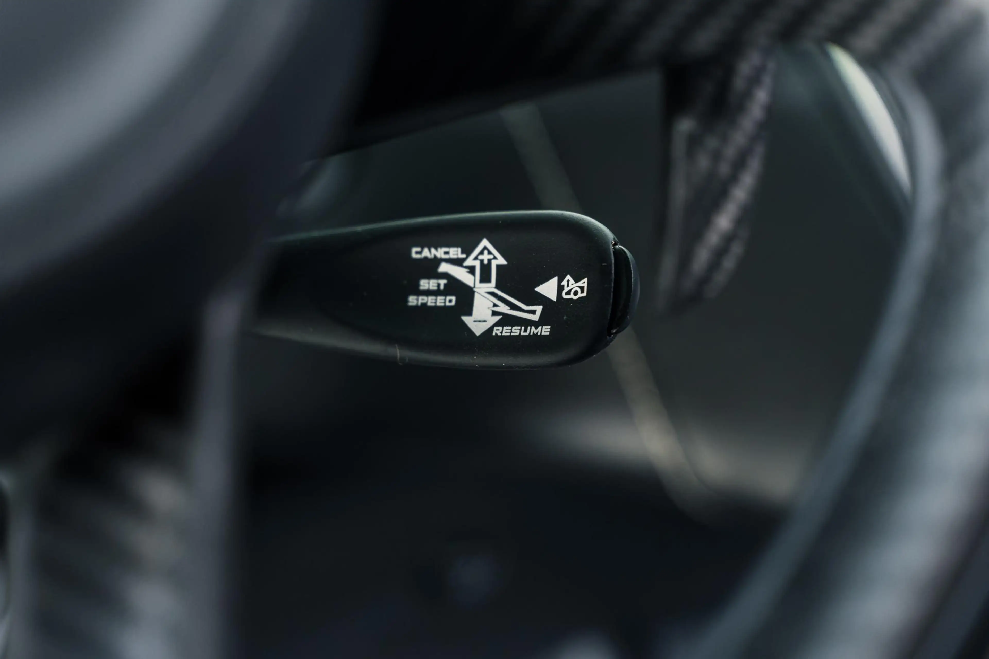 McLaren GT 4.0 V8 l B&W Audio l Pano | Ceramic | Carbon l Lif — photo 27