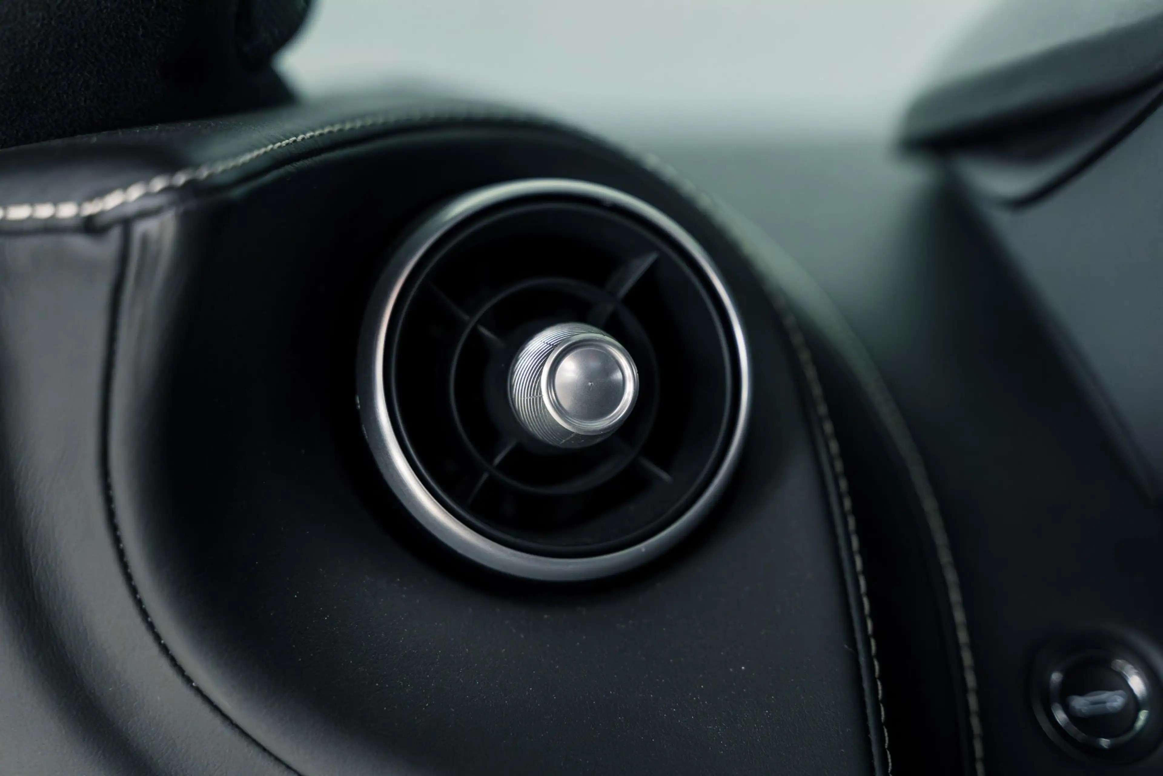 McLaren GT 4.0 V8 l B&W Audio l Pano | Ceramic | Carbon l Lif — photo 30