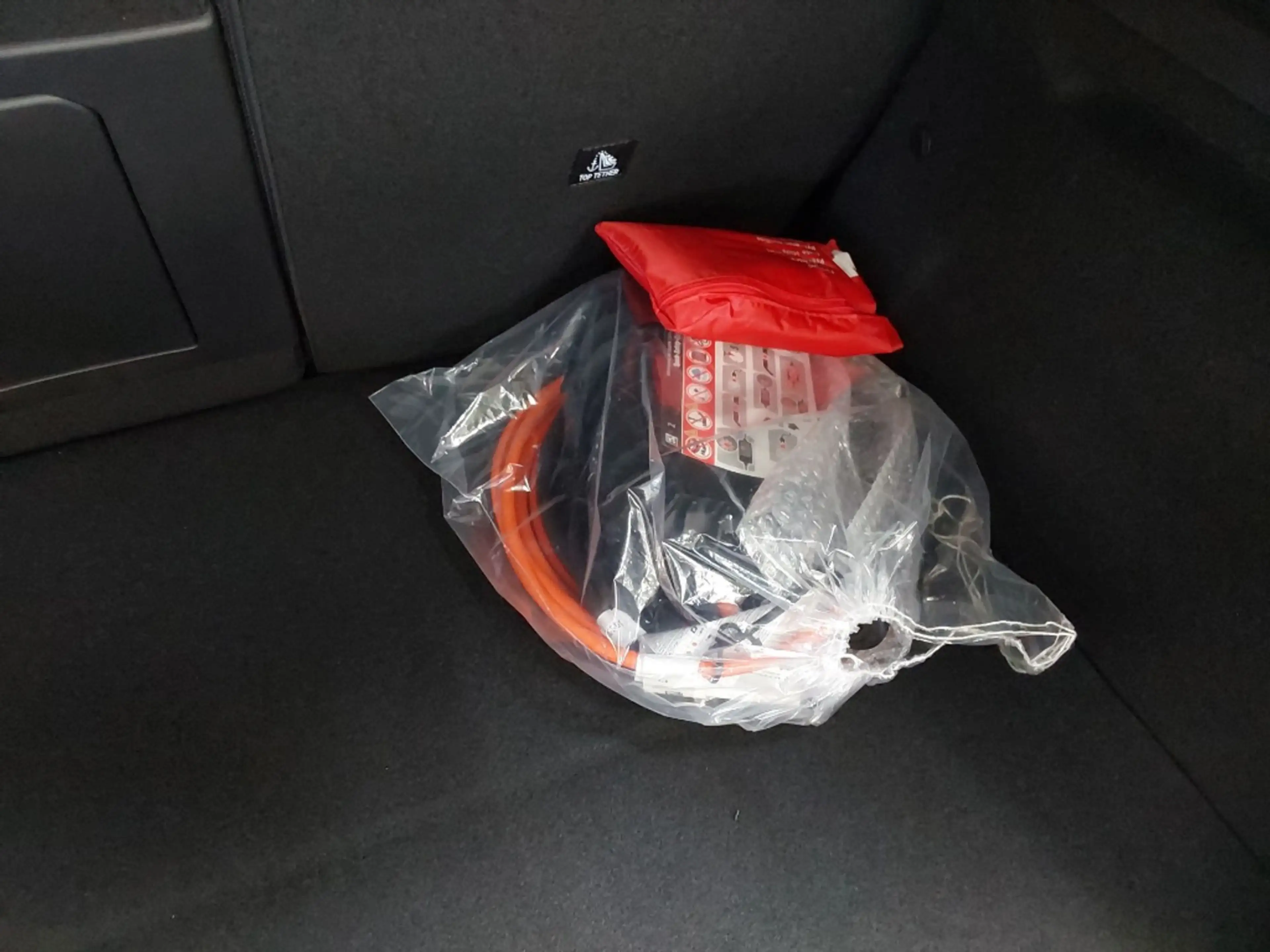 Peugeot 308 308 PHEV 1.6 Allure — photo 11