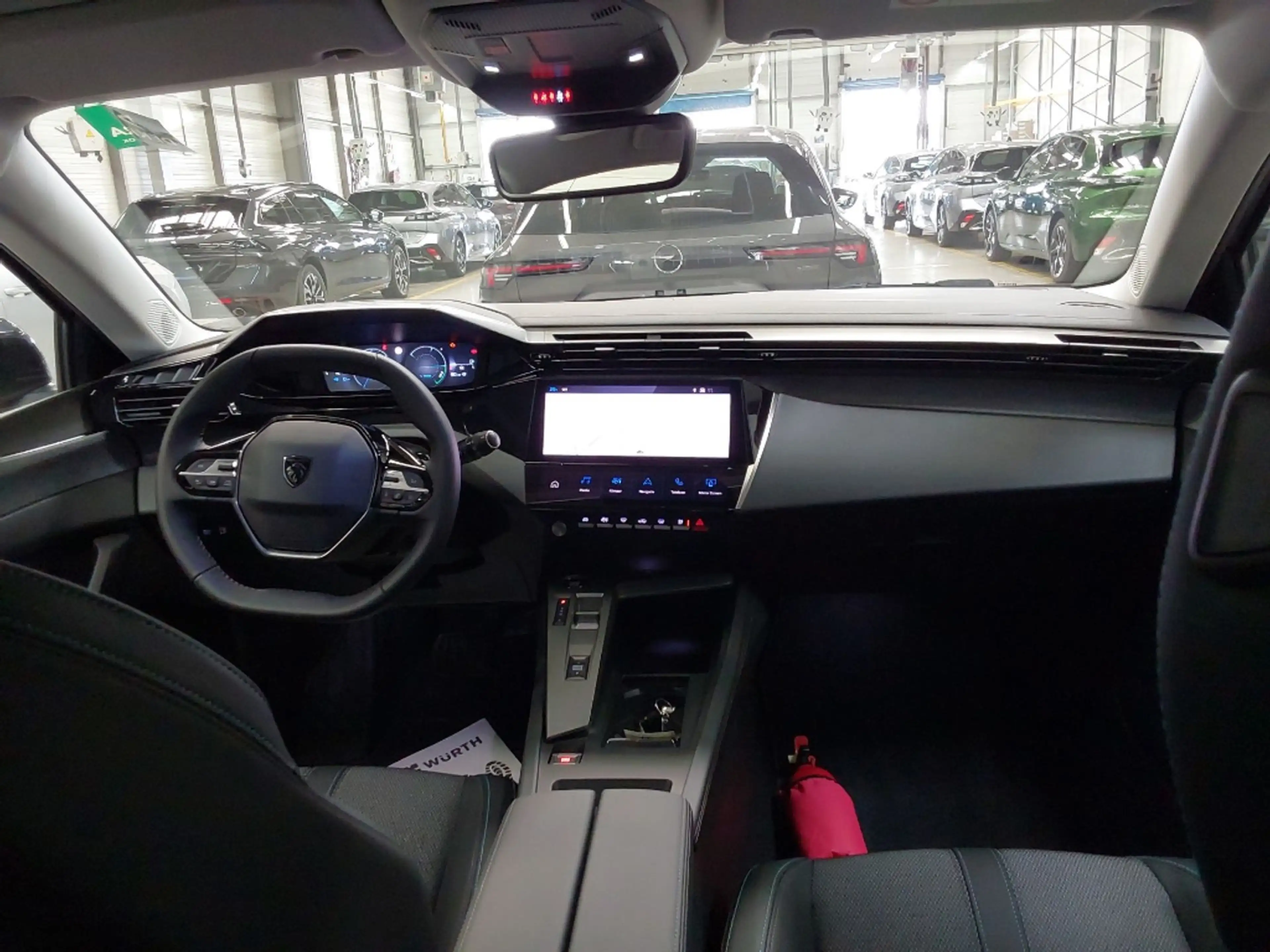 Peugeot 308 308 PHEV 1.6 Allure — photo 8