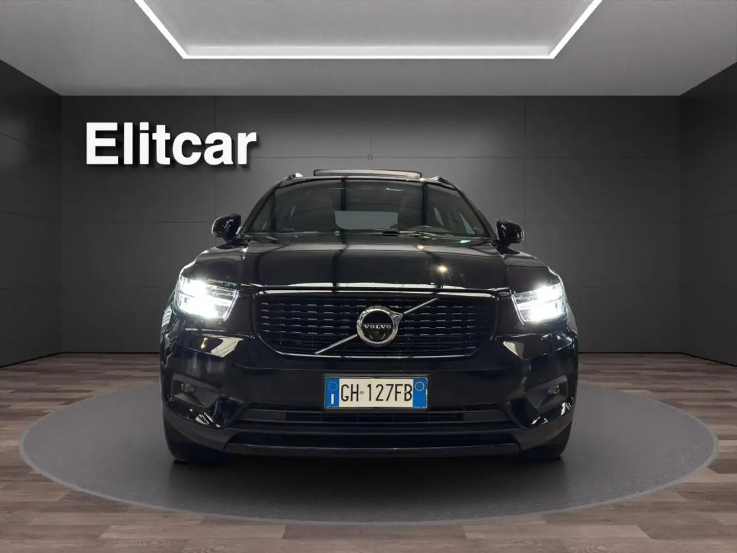 Volvo XC40 T5 Recharge Plug-in Hybrid automatico Ultimate Dar Nero - 2