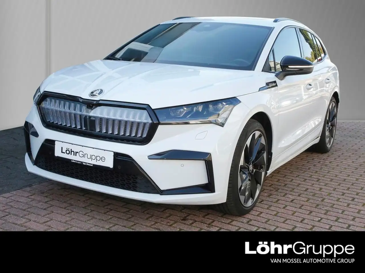 Skoda Enyaq 80 Sportline 21" ACC Navi SHZ Pano LED — photo 1 of 18