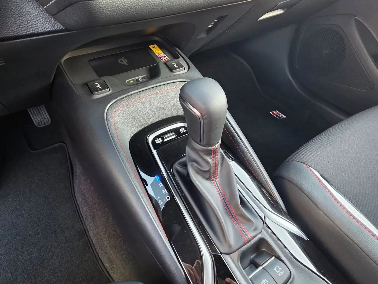 Toyota Corolla TS 2,0l Hybrid GR Sport Technik-Paket 15